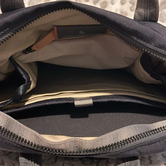 Bellroy Tokyo Totepack Unisex - Picture 9 of 10